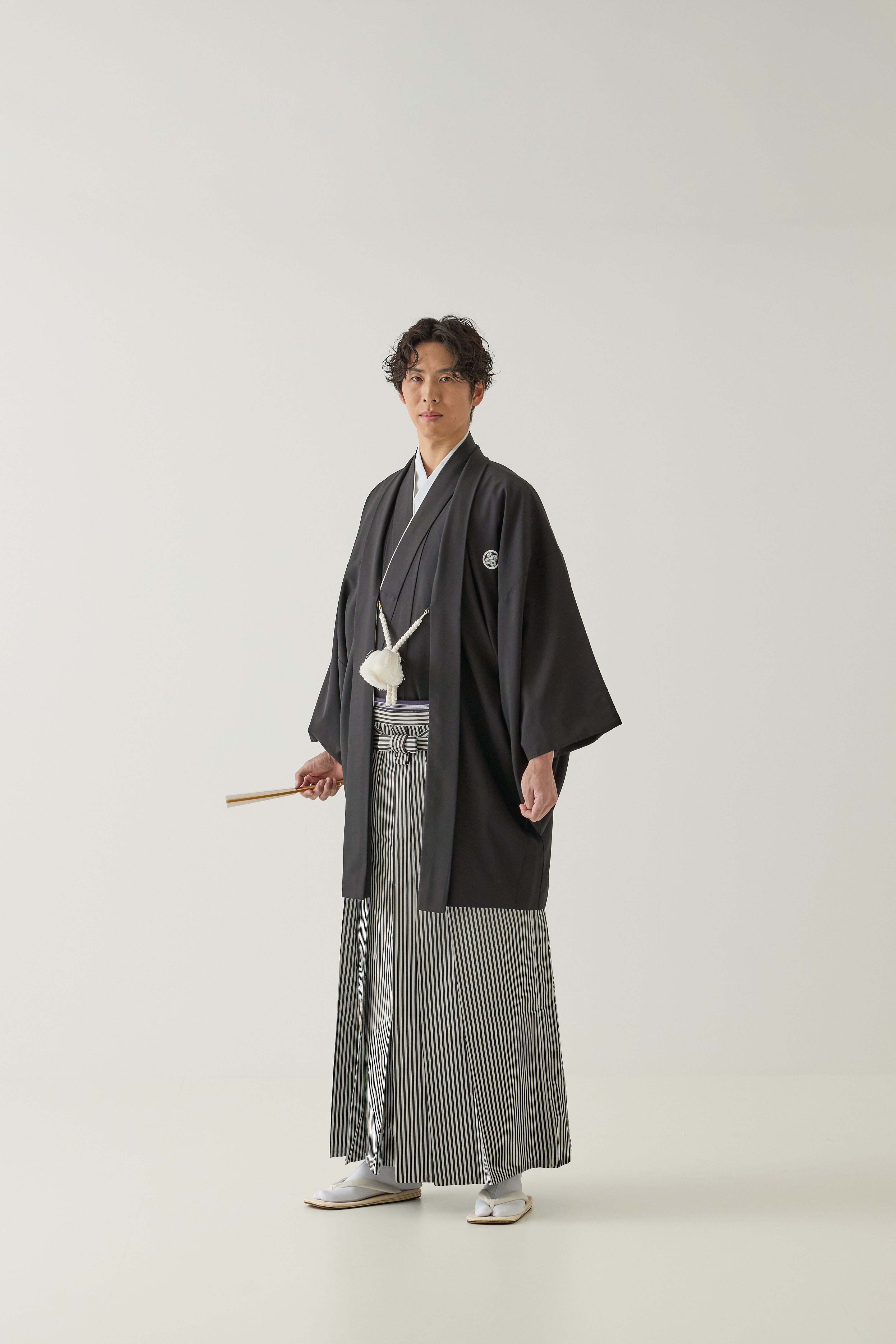 紋付袴・黒羽二重/仙台平｜白無垢・色打掛レンタルなら結婚式着物専門