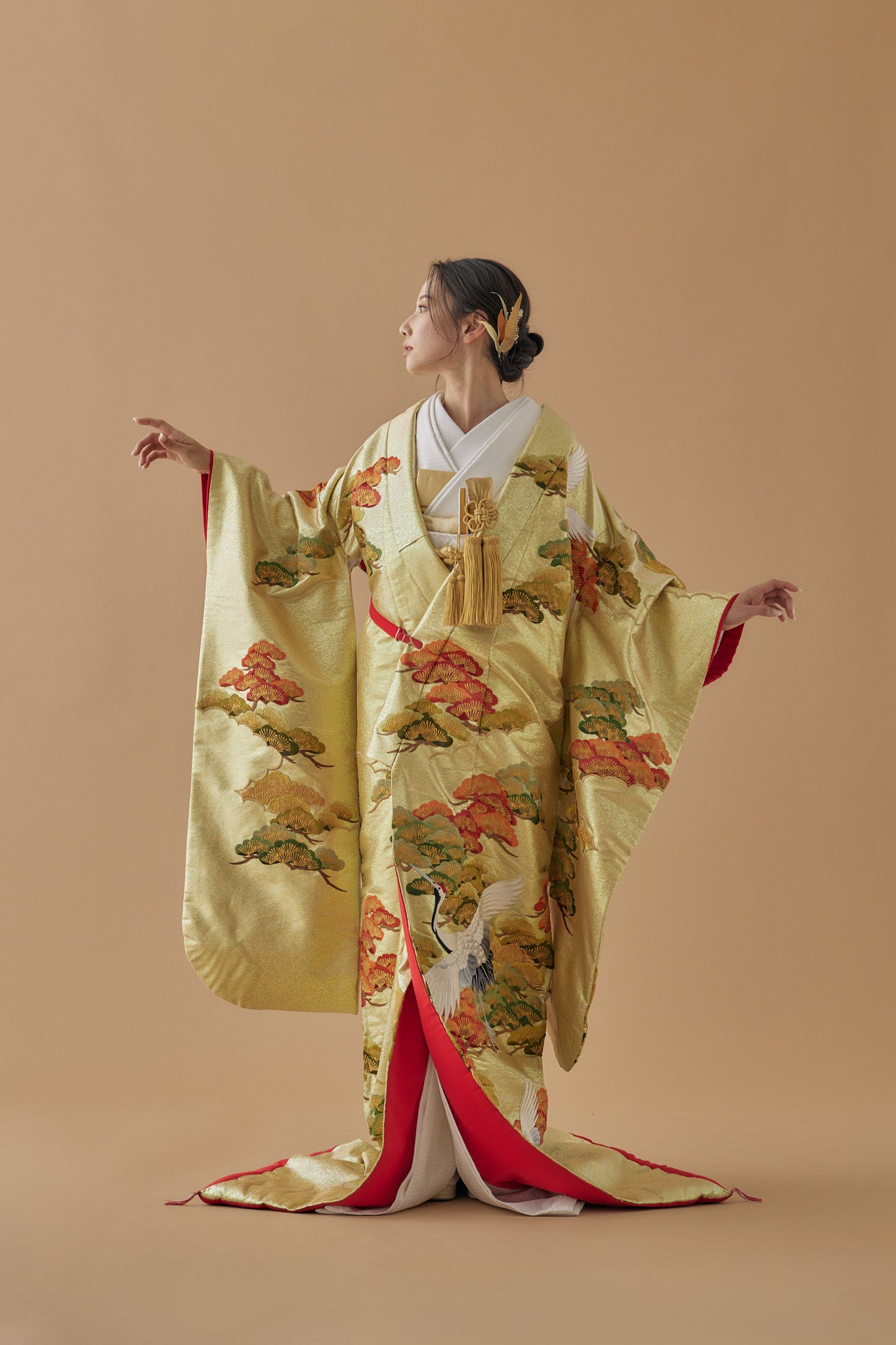 新品 ２点セット 手引き暈し草木染 着物 薩摩ムガ紬・長襦袢 5187 2点セット 手引き暈し草木染 着物 薩摩ムガ紬・長襦袢 5187 着物 | 薩摩