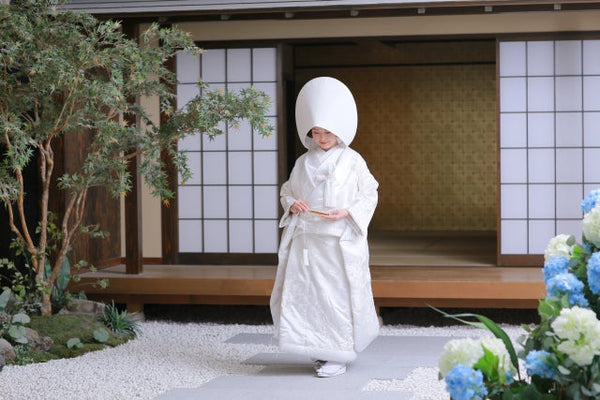 白無垢に綿帽子を合わせる？角隠し・なしとの比較と当日の準備・手配まで