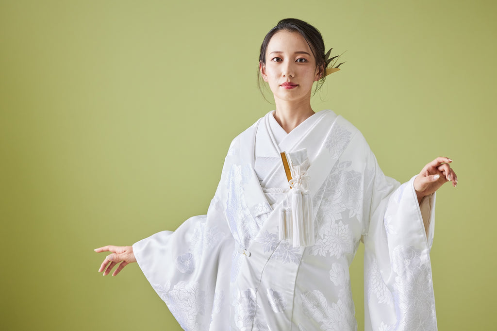 楽天市場】半衿 刺繍半衿 日本製 彩小径 わまーる wamal 刺繍
