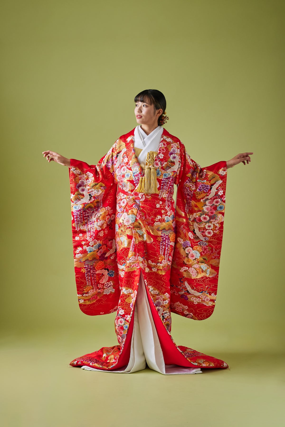 今週のみ！赤い花と鶴の刺繍の打掛 楽天市場】色打掛 鶴の通販