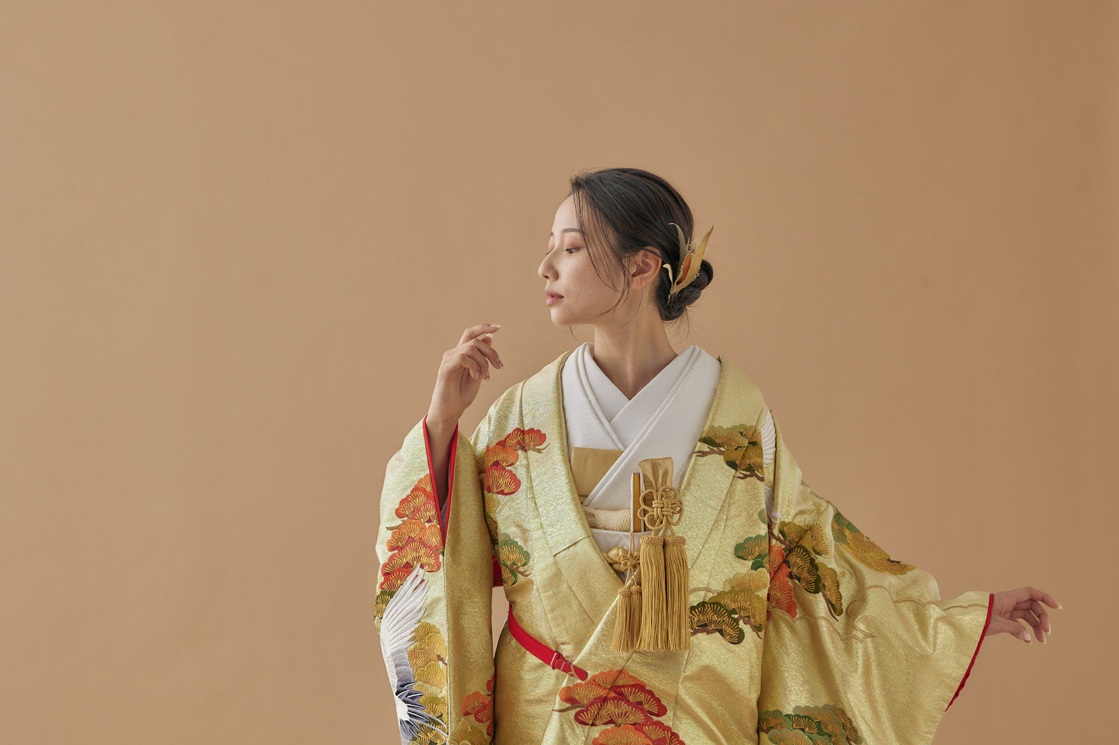 佐賀錦 鶴松｜白無垢・色打掛レンタルなら結婚式着物専門の【THE SHOP