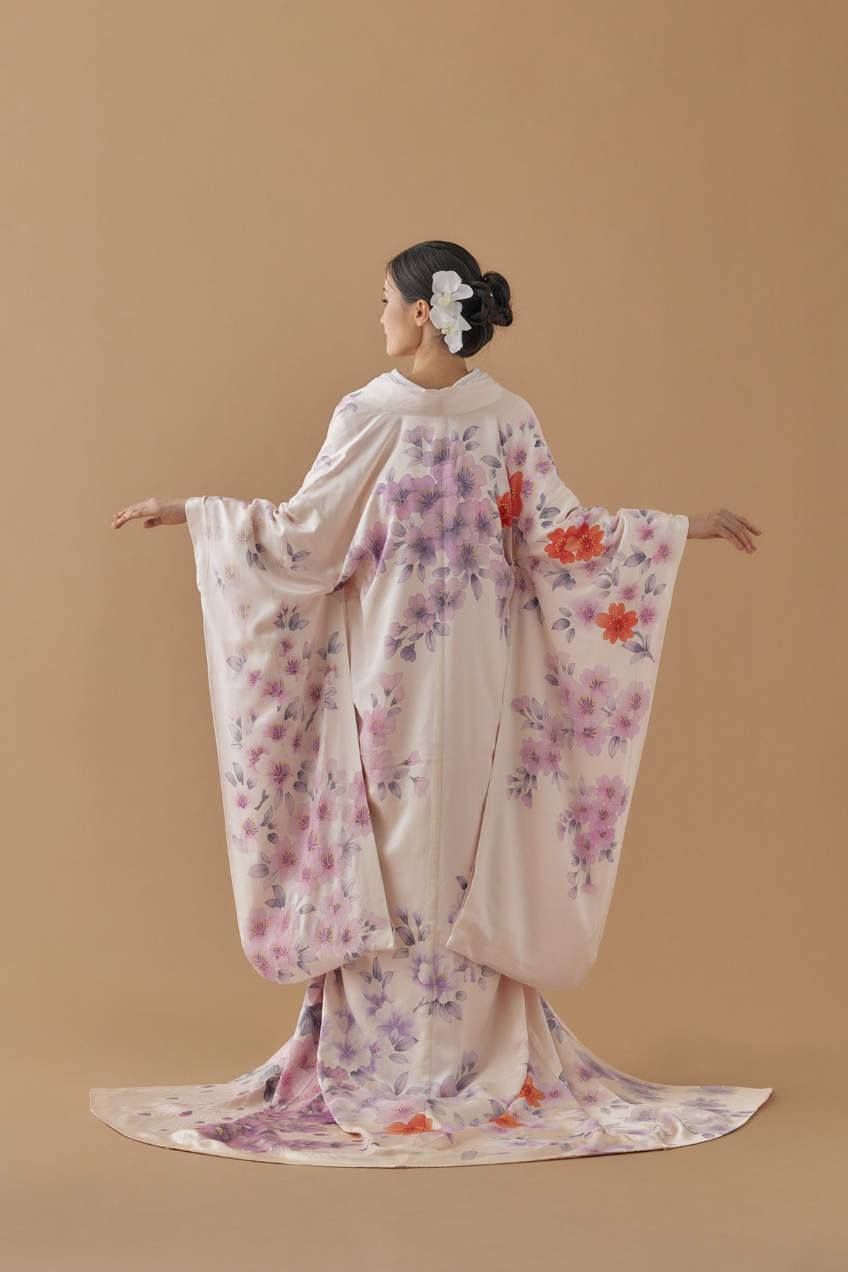 大和絵花鳥四季の彩り｜白無垢・色打掛レンタルなら結婚式着物専門の