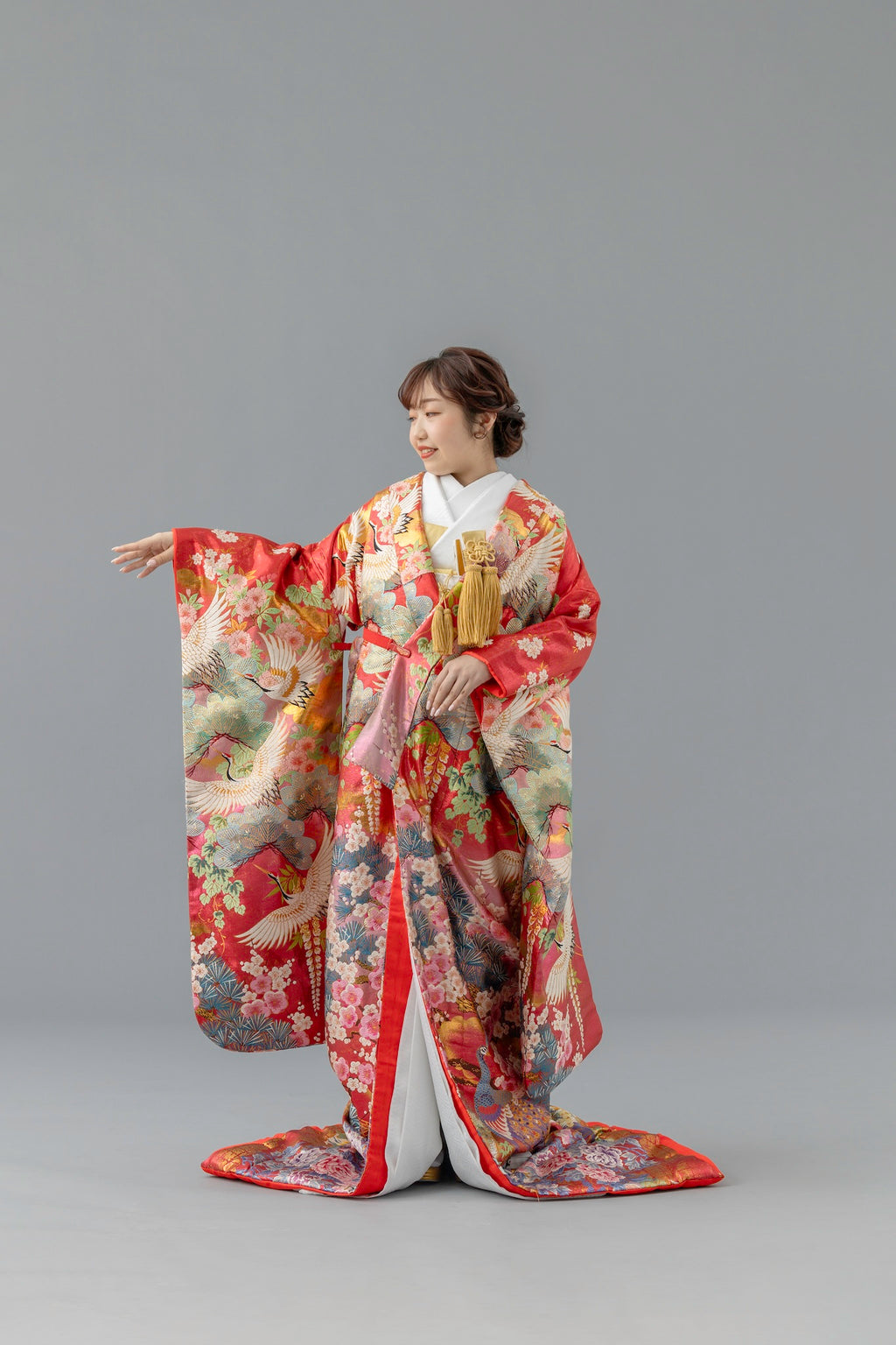 鶴に松｜白無垢・色打掛レンタルなら結婚式着物専門の【THE SHOP-ザ