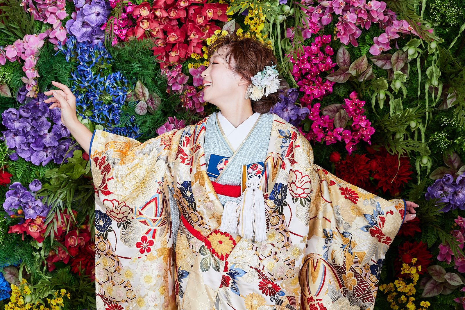 扇　扇子　七宝　芝草　麻の葉　菊花　訪問着　着物　081t 朝香沙都子の着物ダイアリー ｜着物の中の末広がりのフレーム、扇をまとう