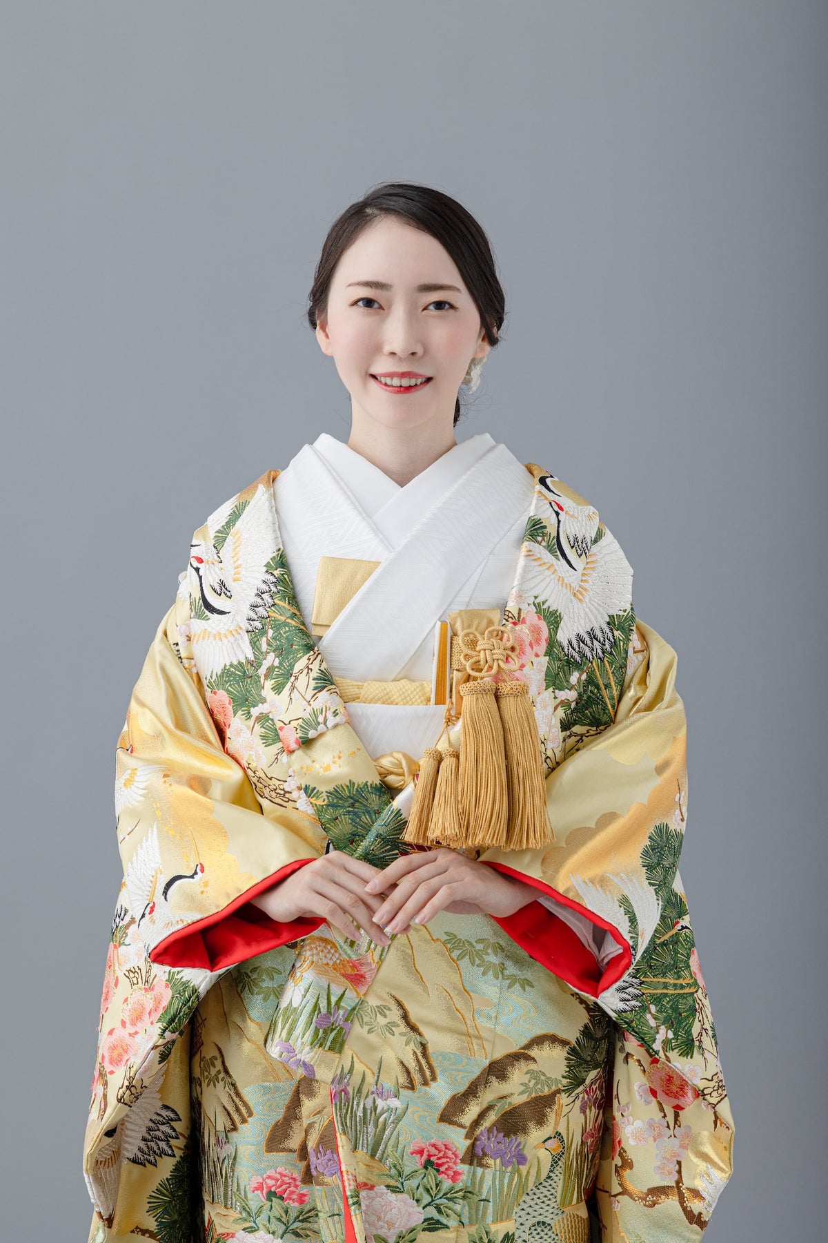 王朝鶴松に孔雀｜白無垢・色打掛レンタルなら結婚式着物専門の【THE