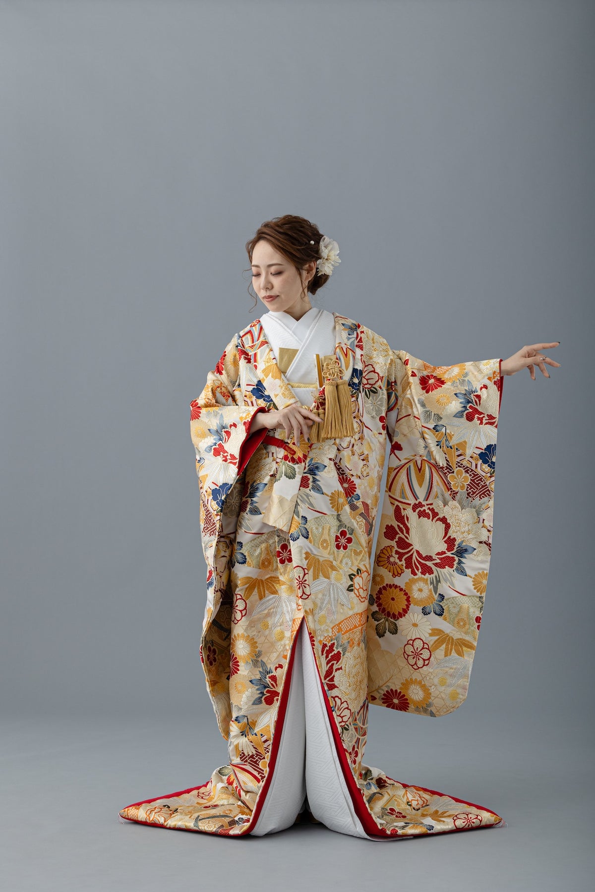 まりに扇面｜白無垢・色打掛レンタルなら結婚式着物専門の【THE SHOP