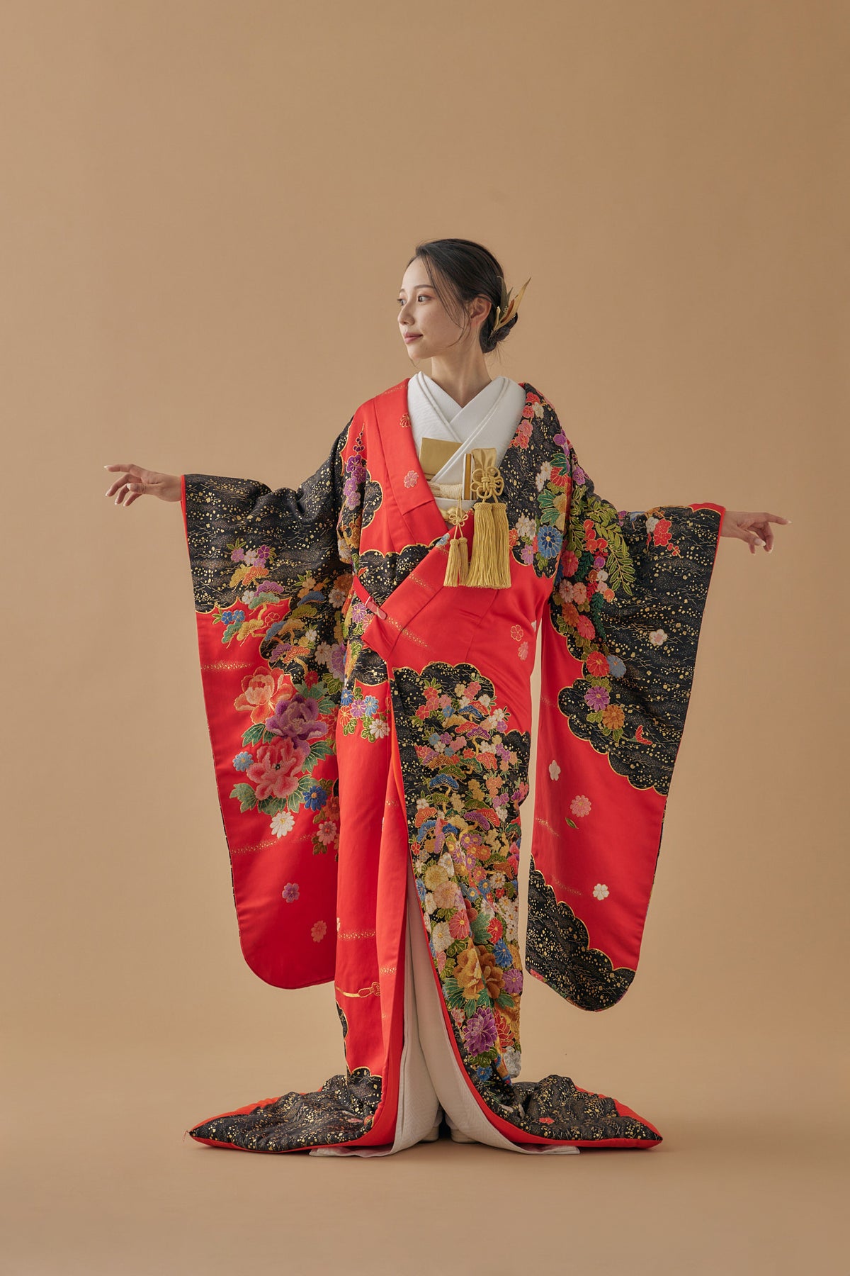 雲取り花車｜白無垢・色打掛レンタルなら結婚式着物専門の【THE SHOP 