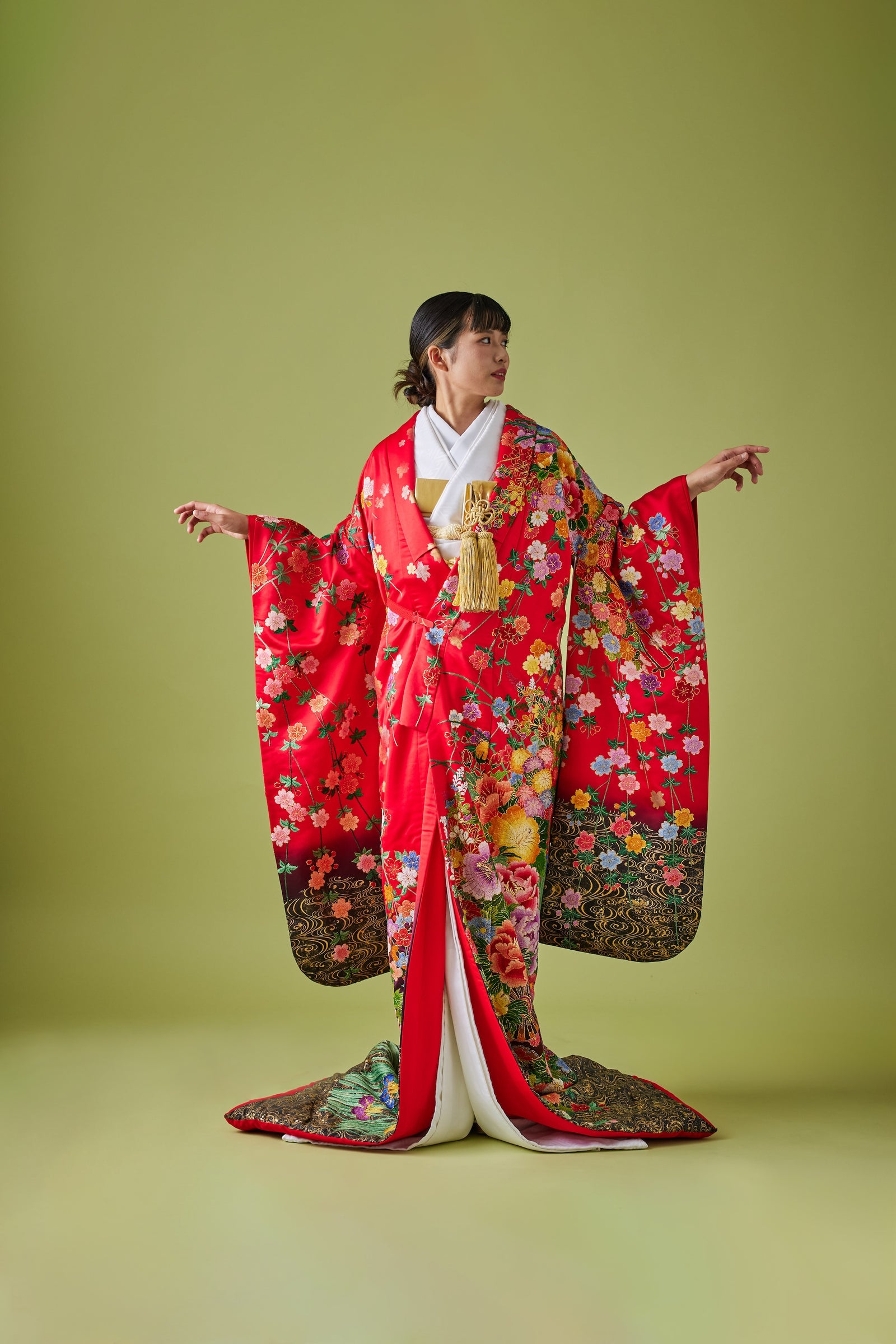 花車枝垂桜に流水｜白無垢・色打掛レンタルなら結婚式着物専門の【THE
