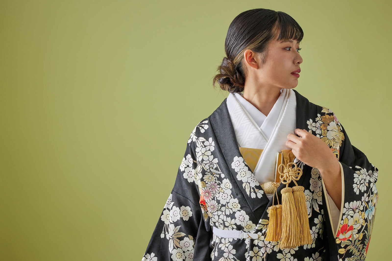 花車に枝垂れ桜｜白無垢・色打掛レンタルなら結婚式着物専門の【THE