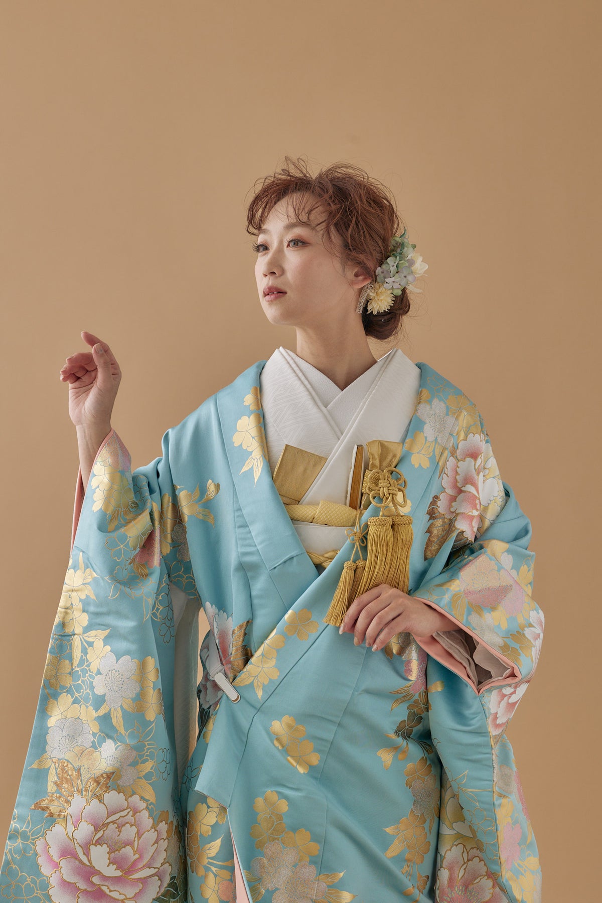 大牡丹に桜｜白無垢・色打掛レンタルなら結婚式着物専門の【THE SHOP