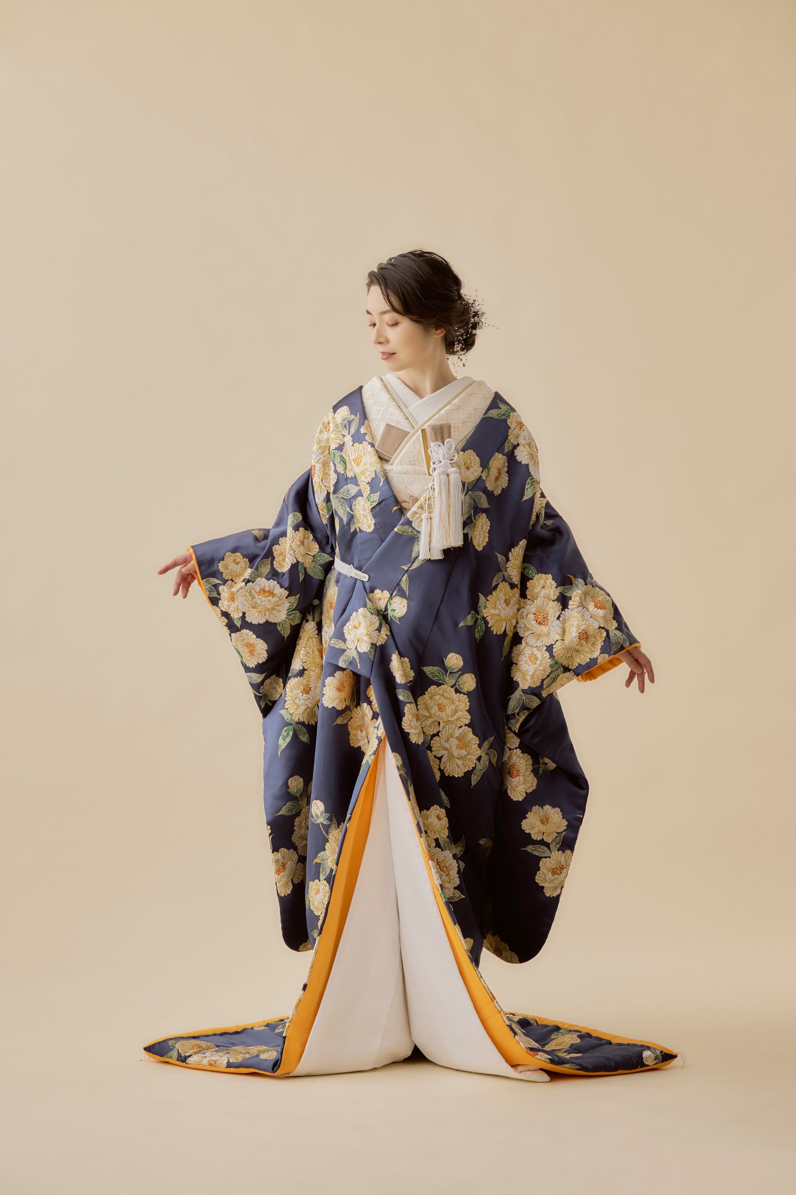 新品未使用‼️和装花嫁衣装 色打掛「夢牡丹」 re202300615_0161_1600x.jpg?v=