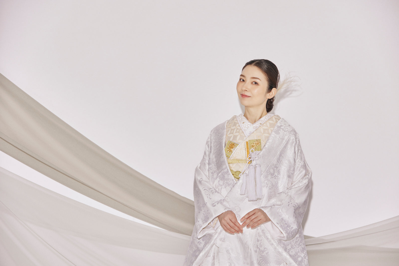 白無垢・多種花鶴｜白無垢・色打掛レンタルなら結婚式着物専門の【THE