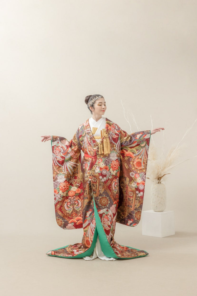 色打掛・鳳凰に華づくし｜白無垢・色打掛レンタルなら結婚式着物専門の
