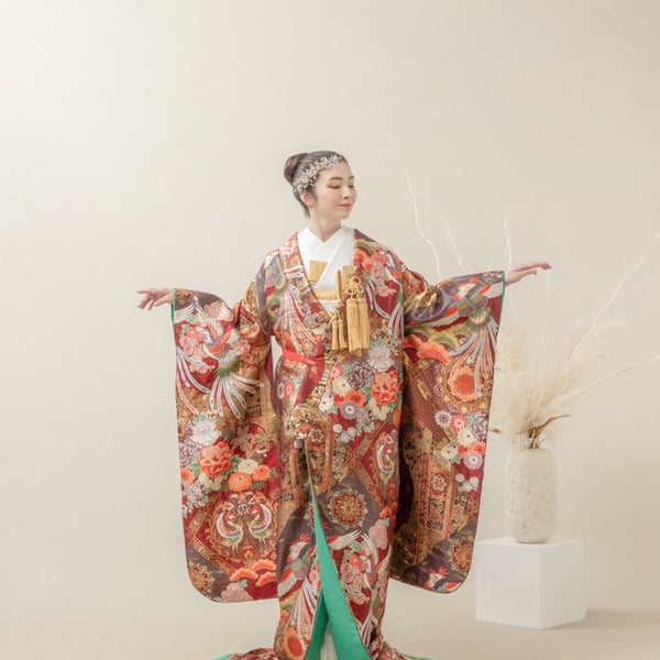 【公式ショップ】 色打掛・鳳凰に華づくし｜白無垢・色打掛レンタルなら結婚式着物 着物・浴衣