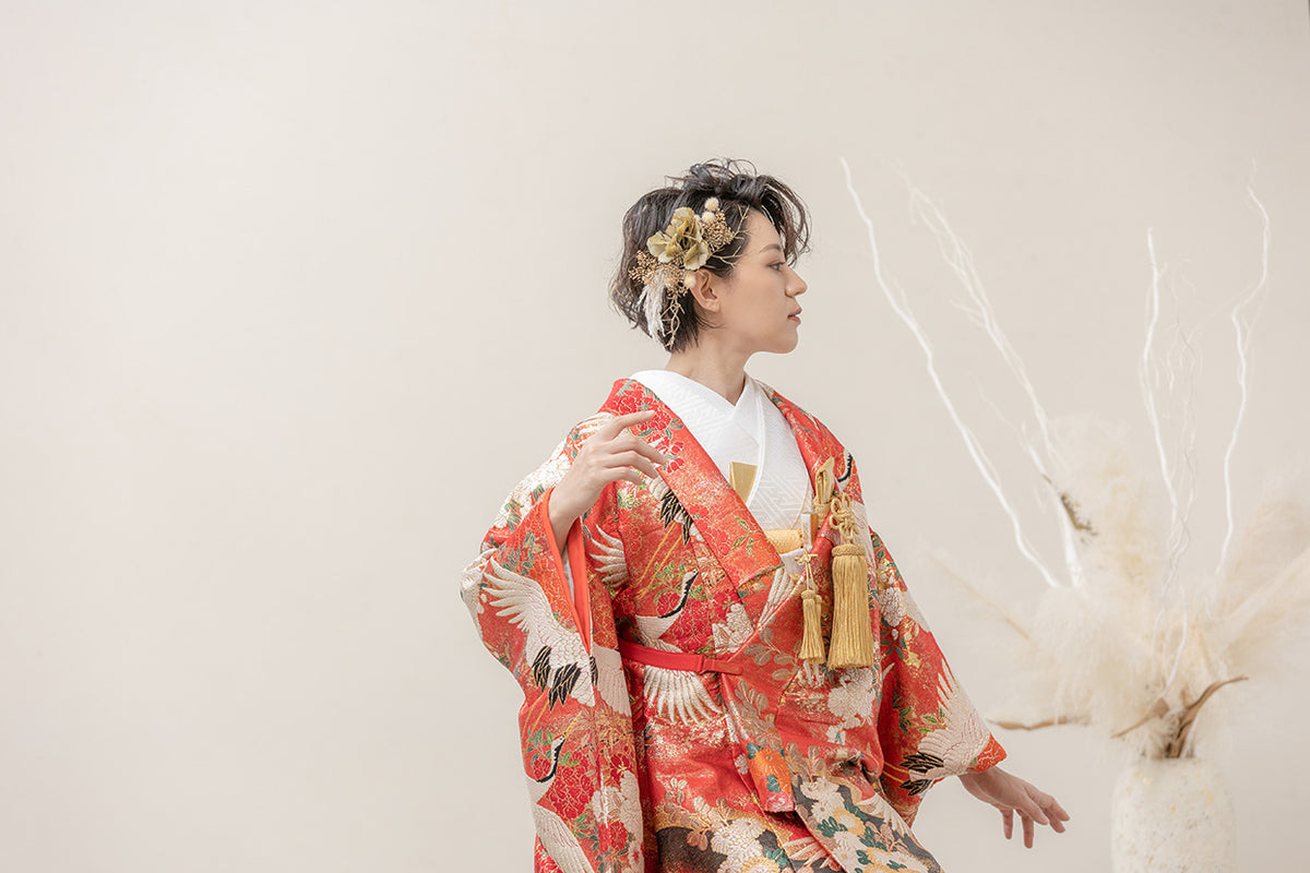 R6SK1311 掛下 大振袖 白 アイボリー 鶴 婚礼衣装 シルク 着物 20230525_0113re.jpg?v=1701678226