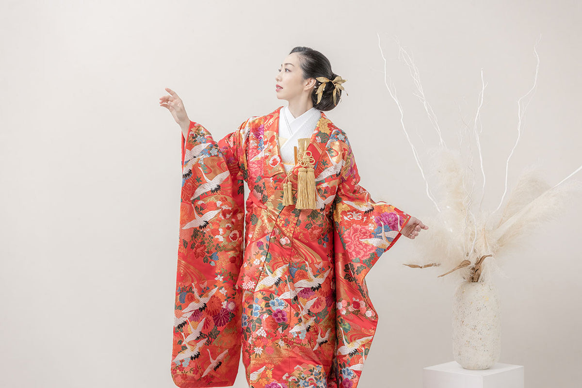 色打掛・流水四季花｜白無垢・色打掛レンタルなら結婚式着物専門の