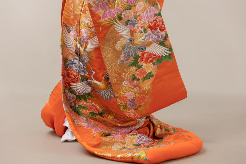 光琳波牡丹（朱）・色打掛のレンタル着物